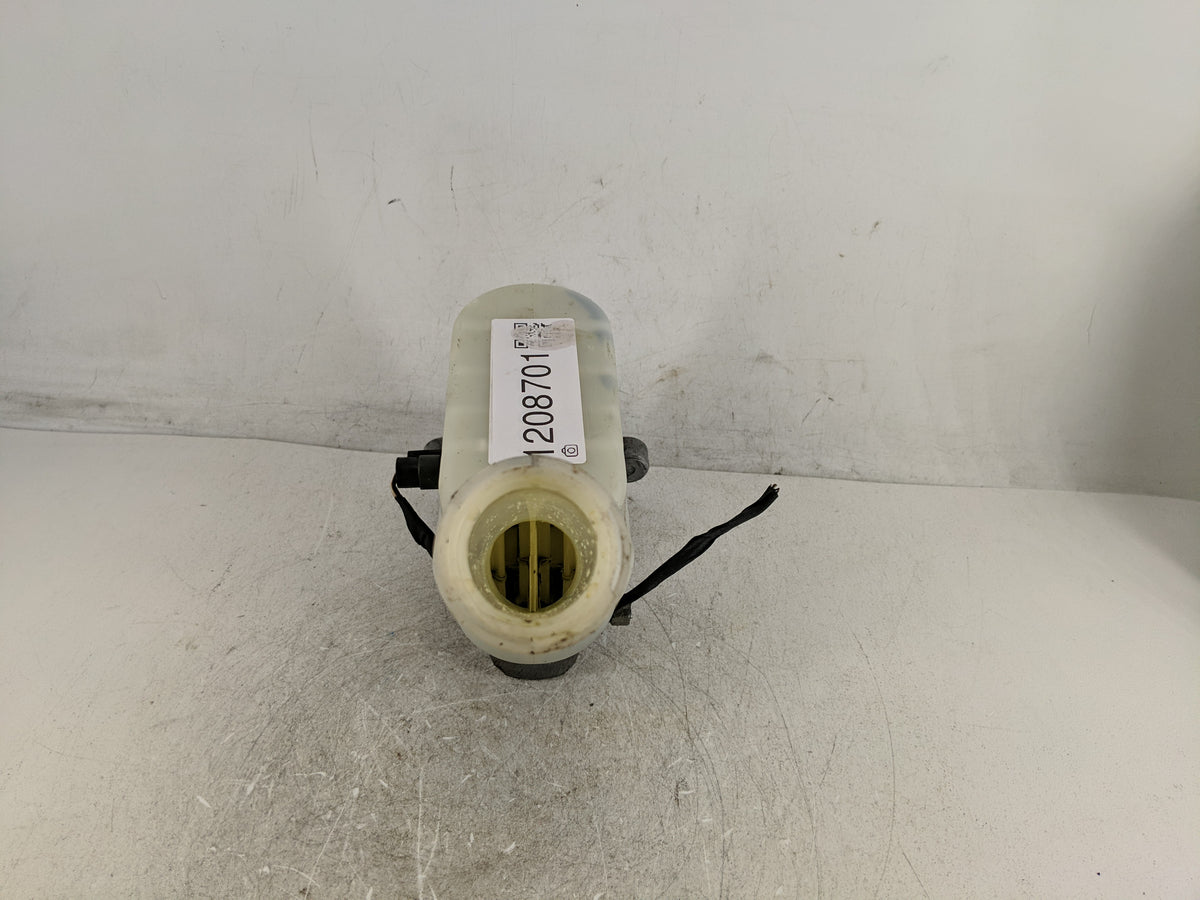 2009-2017 Buick Enclave Brake Master Cylinder 1208701 - Oemusedautoparts1.com