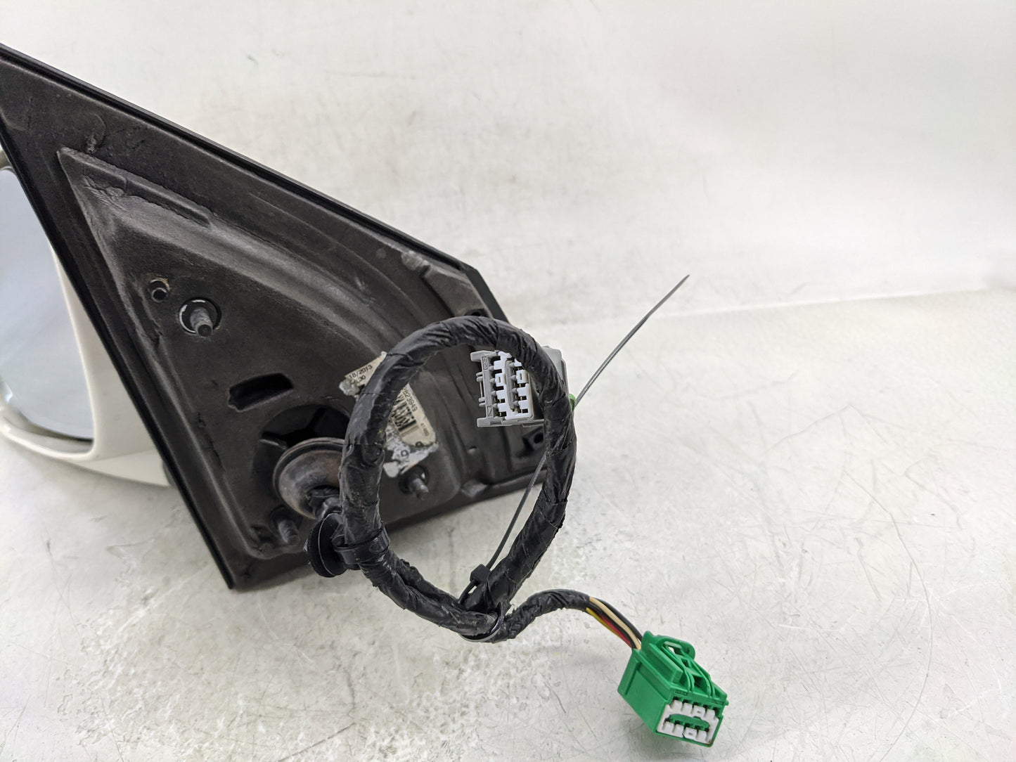 2013-2017 Buick Enclave Driver Side View Mirror - Left Door Mirror OEM Used - Oemusedautoparts1.com