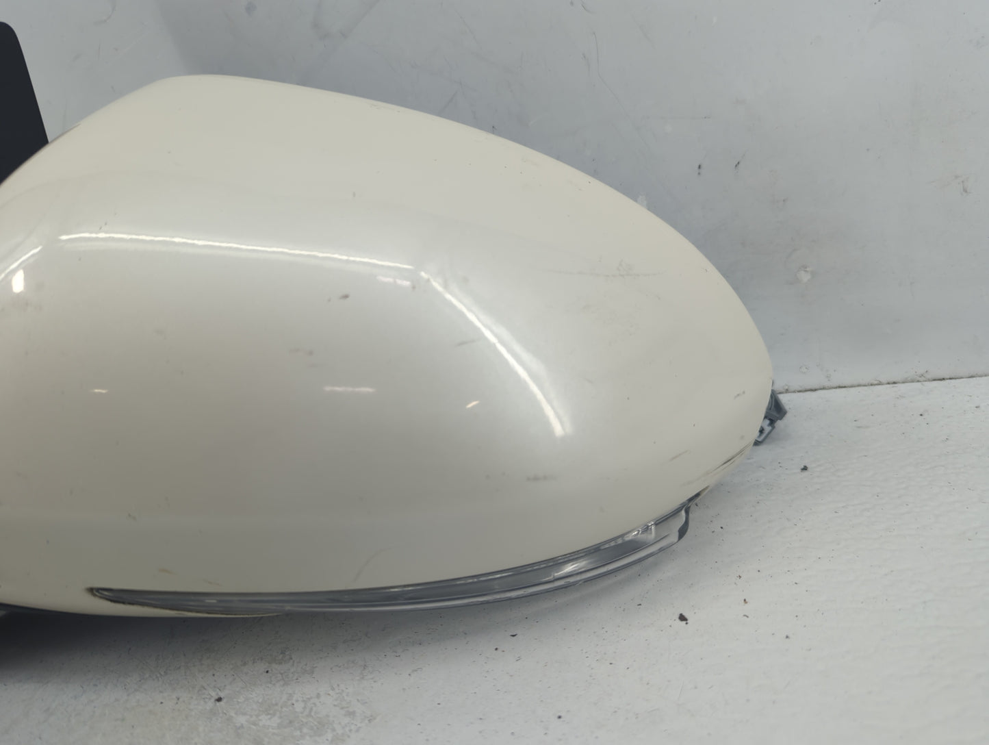 2013-2017 Buick Enclave Driver Side View Mirror - Left Door Mirror OEM Used - Oemusedautoparts1.com