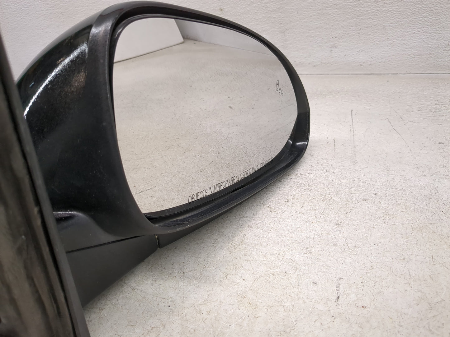 2013-2017 Buick Enclave Passenger Side View Mirror - Right Door Mirror OEM Used - Oemusedautoparts1.com