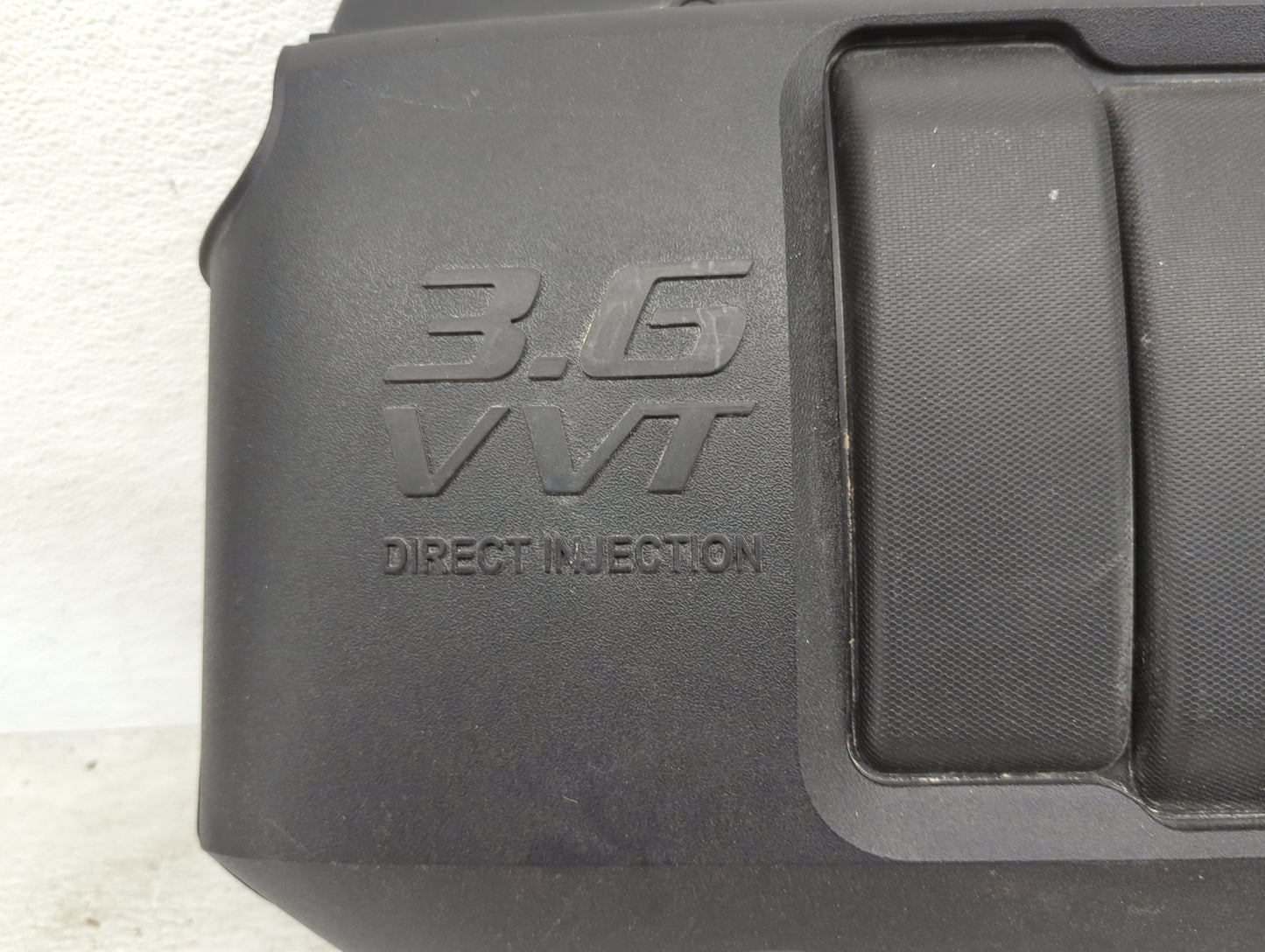 2016 Buick Enclave Engine Cover - Oemusedautoparts1.com
