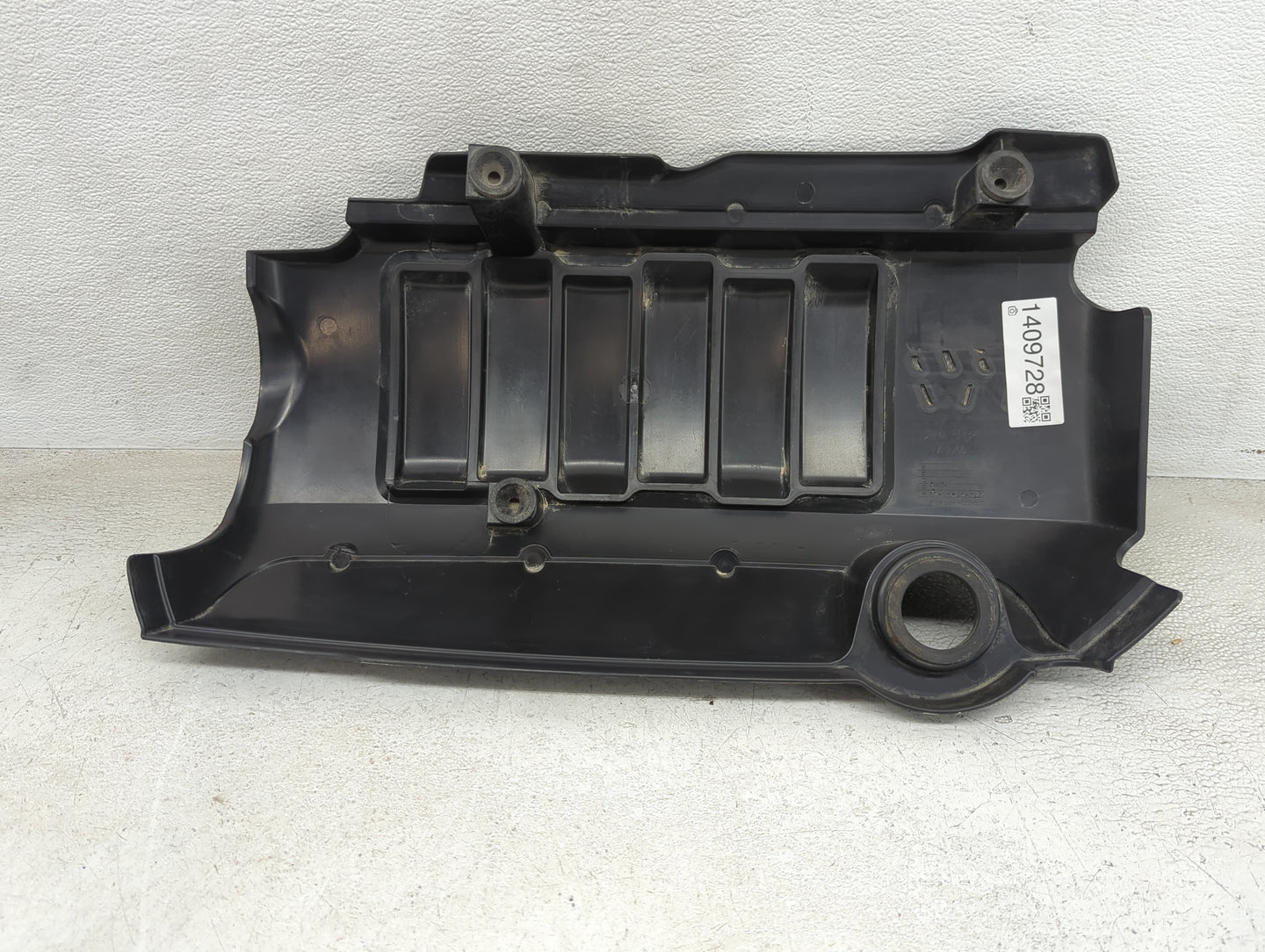 2016 Buick Enclave Engine Cover - Oemusedautoparts1.com