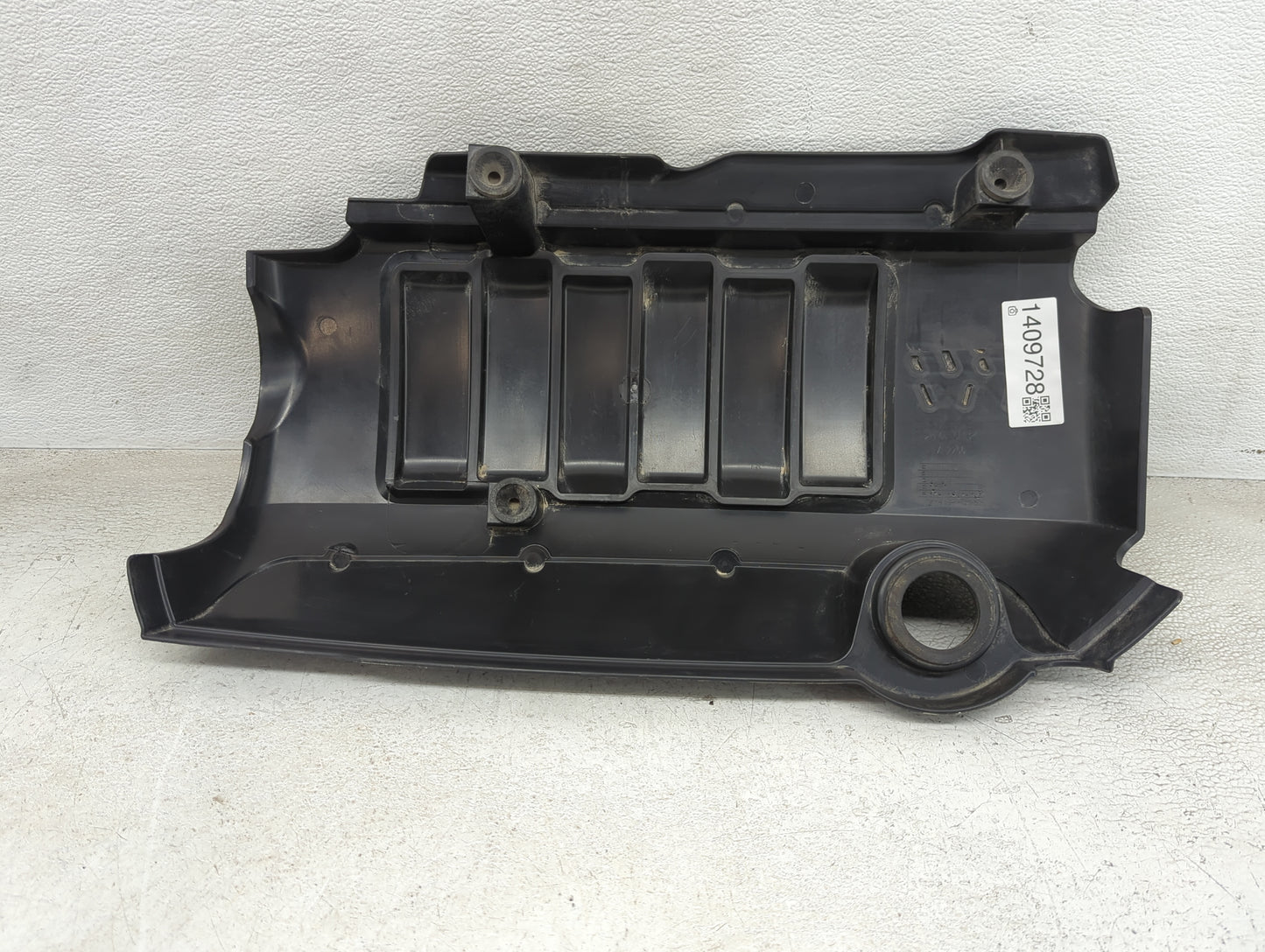 2016 Buick Enclave Engine Cover - Oemusedautoparts1.com