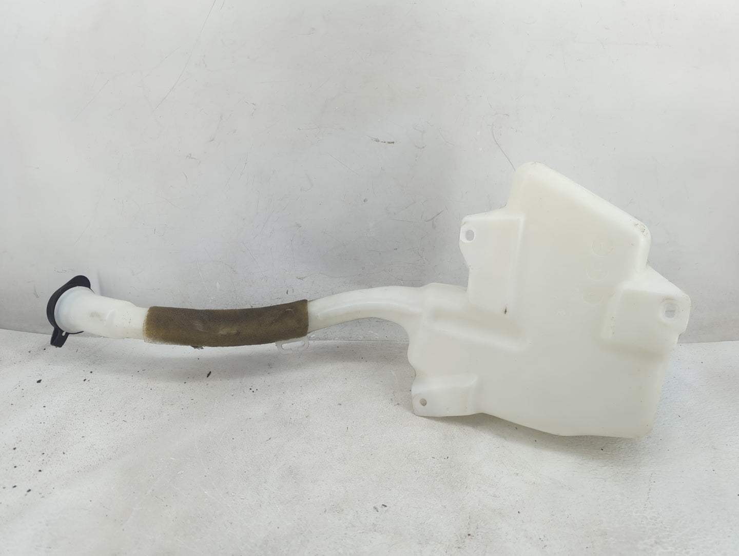 2010-2017 Buick Enclave Windshield Washer Fluid Reservoir Bottle Oem - Oemusedautoparts1.com