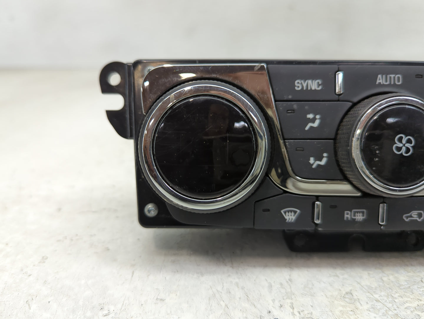 2013-2017 Buick Enclave Climate Control Module Temperature AC/Heater Replacement P/N:23251328 Fits Fits 2013 2014 2015 2016 