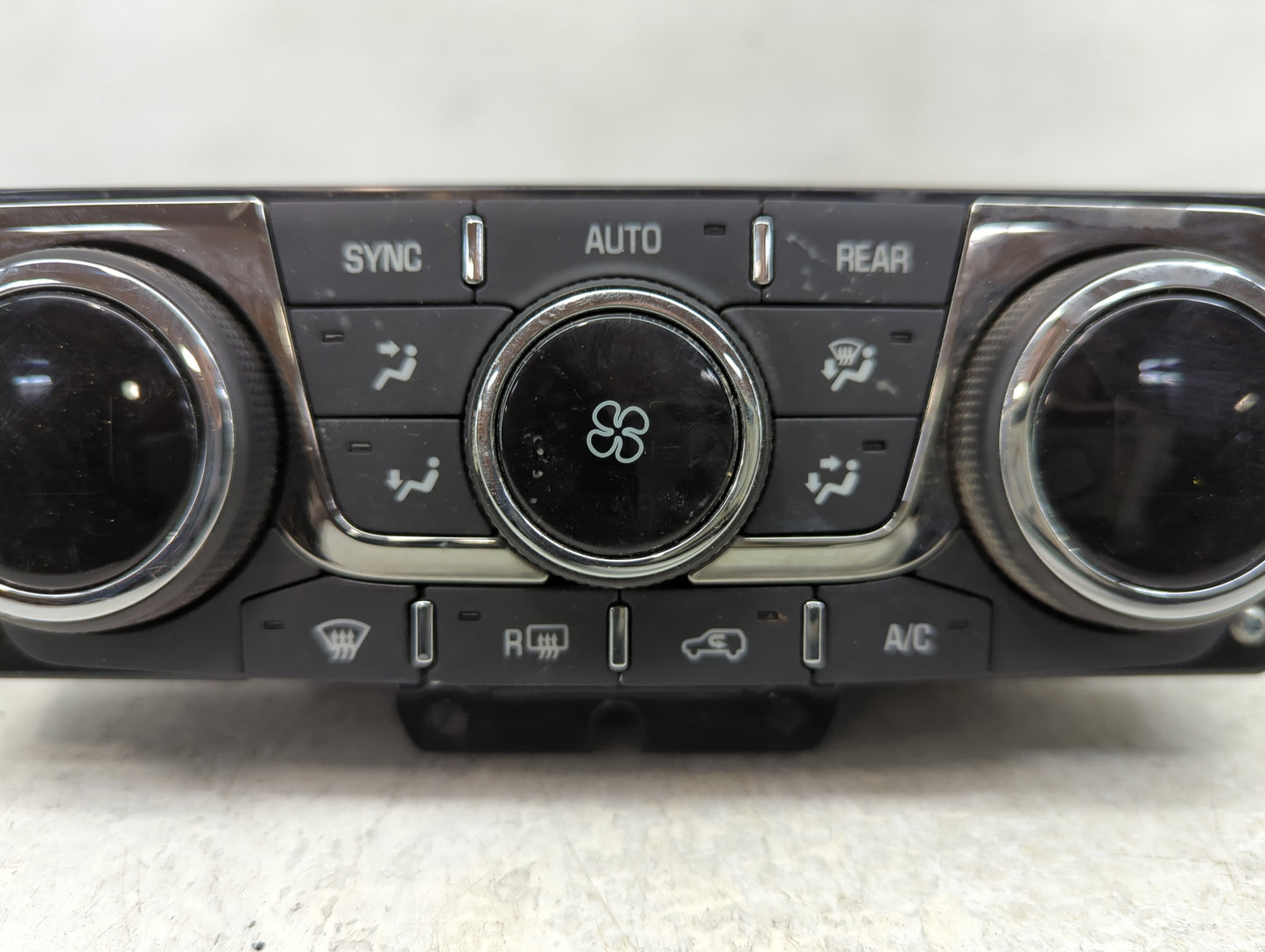 2013-2017 Buick Enclave Climate Control Module Temperature AC/Heater Replacement P/N:23251328 Fits Fits 2013 2014 2015 2016 