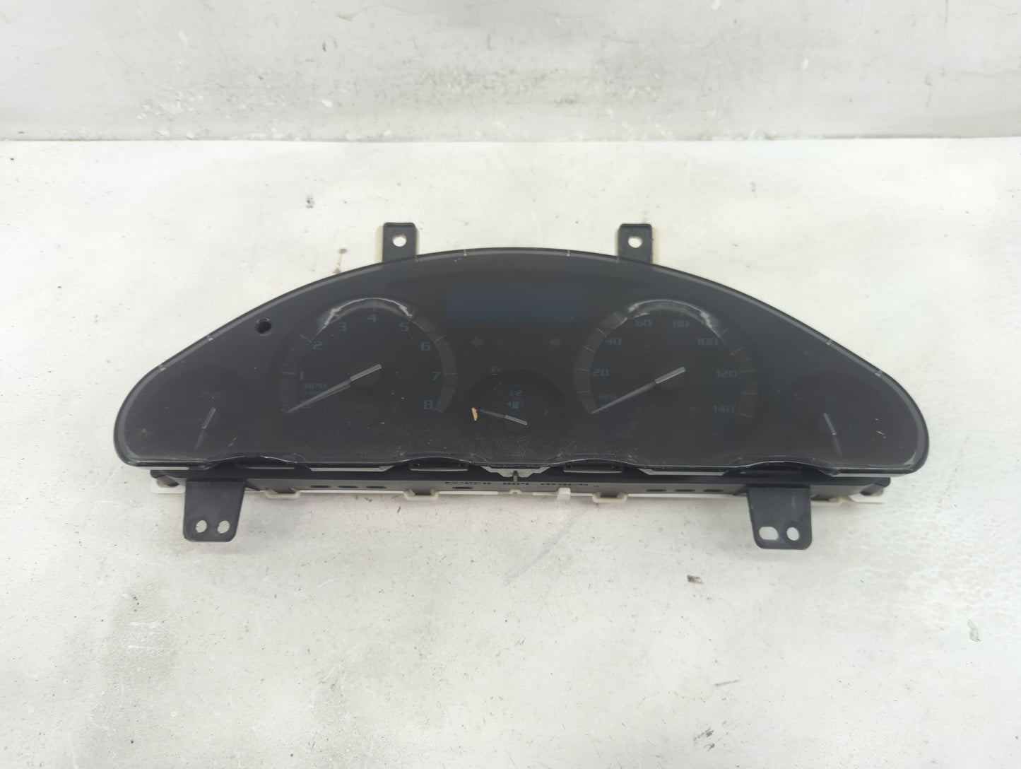 2014-2017 Buick Enclave Instrument Cluster Speedometer Gauges P/N:1370166 Fits Fits 2014 2015 2016 2017 OEM Used Auto Parts 