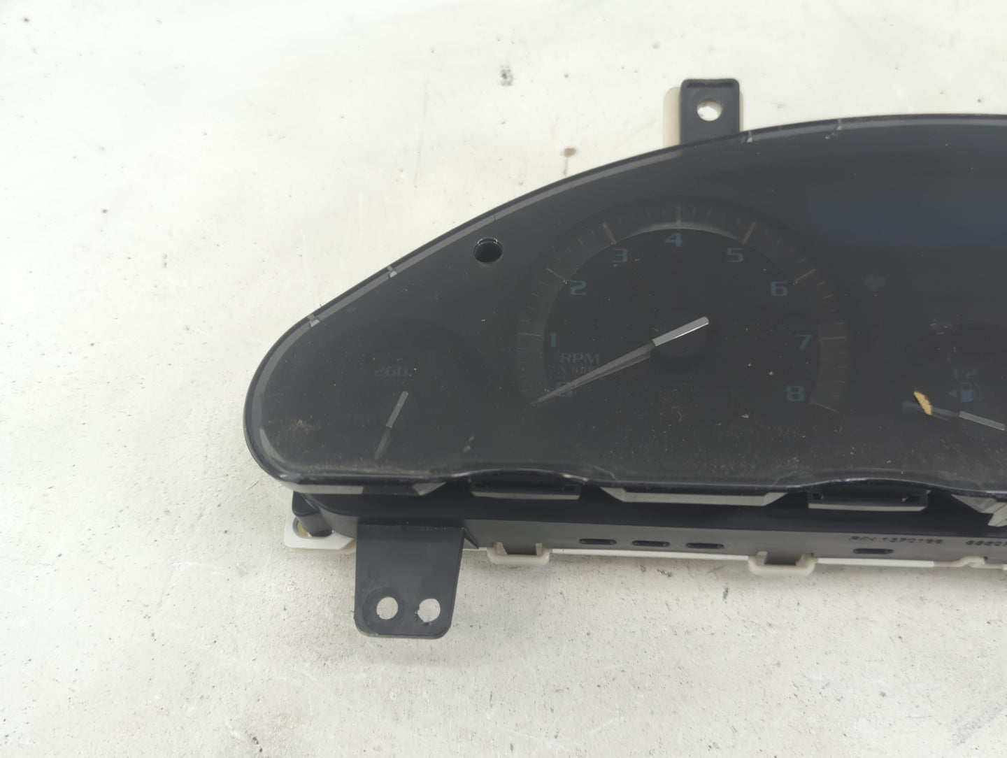 2014-2017 Buick Enclave Instrument Cluster Speedometer Gauges P/N:1370166 Fits Fits 2014 2015 2016 2017 OEM Used Auto Parts 