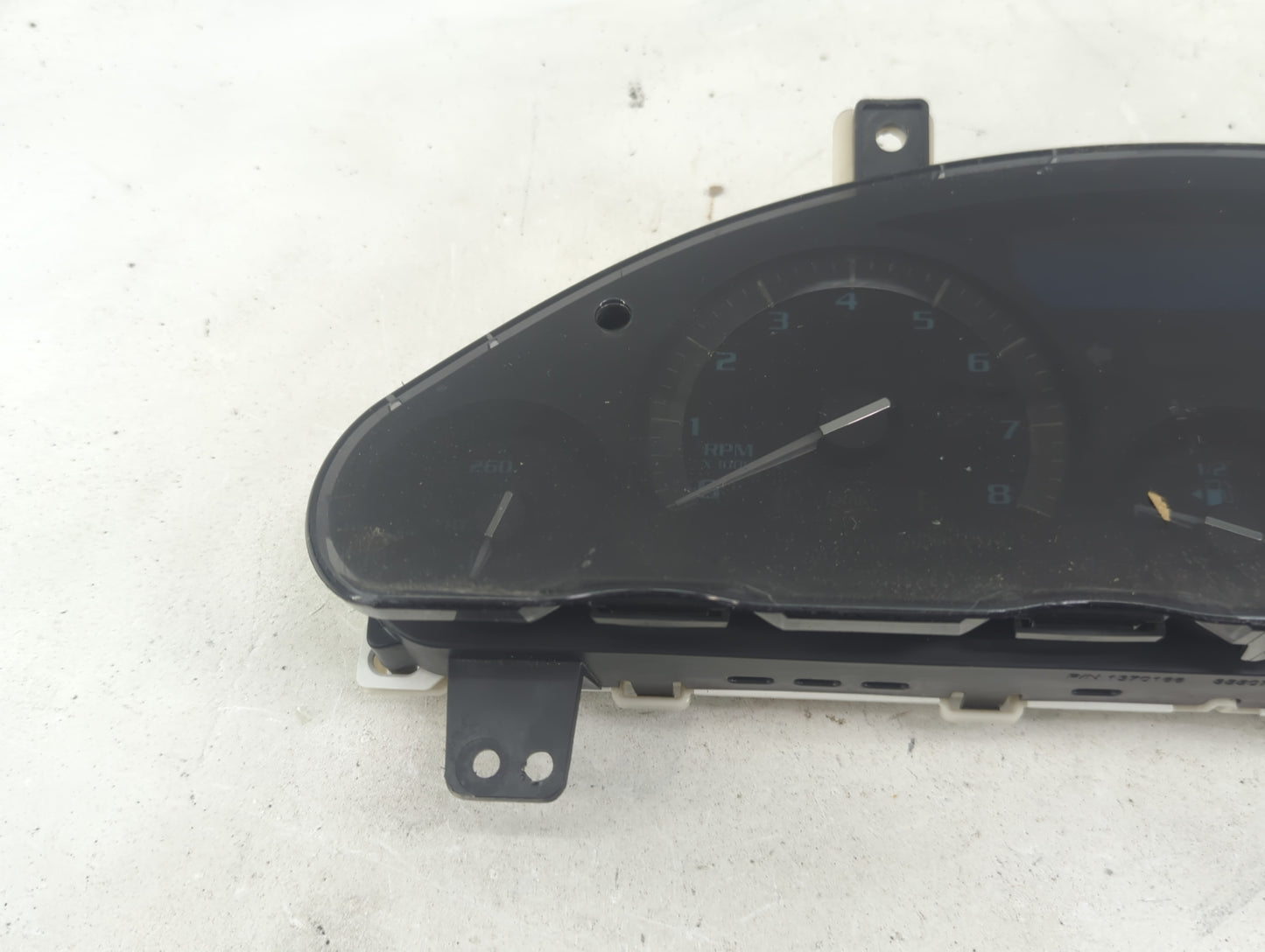 2014-2017 Buick Enclave Instrument Cluster Speedometer Gauges P/N:1370166 Fits Fits 2014 2015 2016 2017 OEM Used Auto Parts 