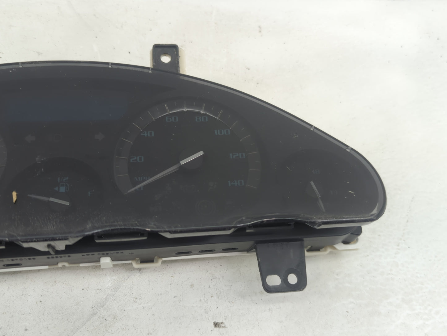 2014-2017 Buick Enclave Instrument Cluster Speedometer Gauges P/N:1370166 Fits Fits 2014 2015 2016 2017 OEM Used Auto Parts 