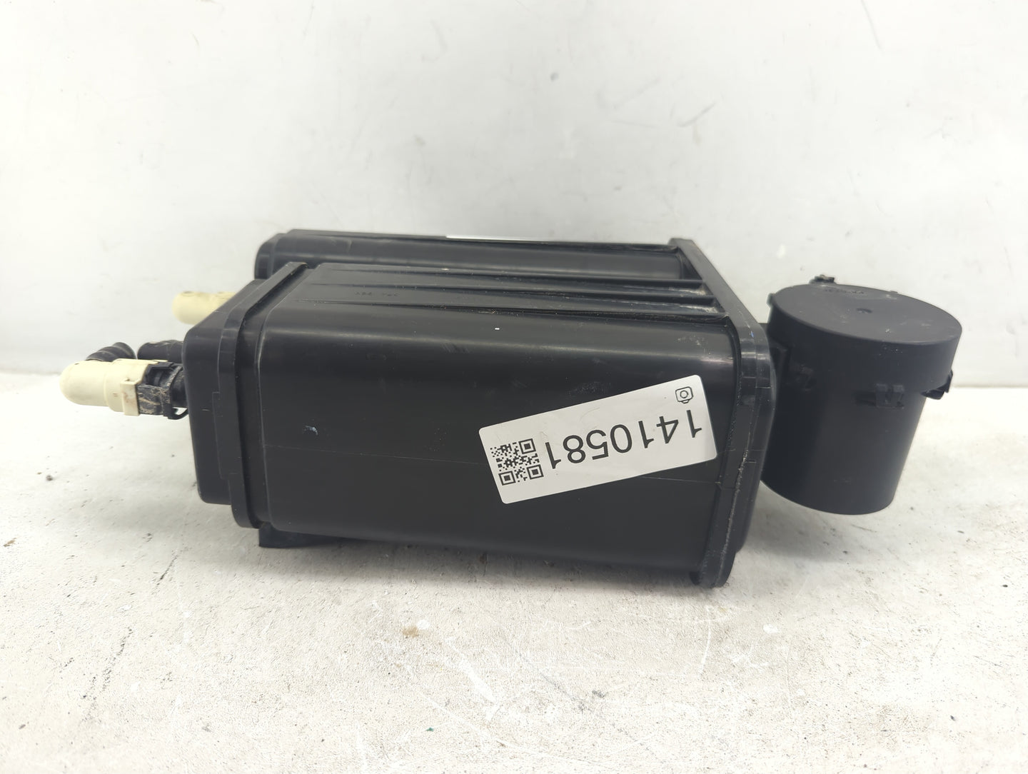 2016 Buick Enclave Fuel Vapor Charcoal Canister 1410581 - Oemusedautoparts1.com
