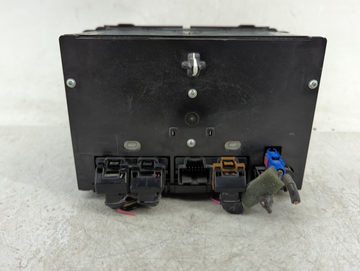 2015-2016 Buick Enclave Radio AM FM Cd Player Receiver Replacement P/N:23395481 Fits Fits 2015 2016 OEM Used Auto Parts - Oe