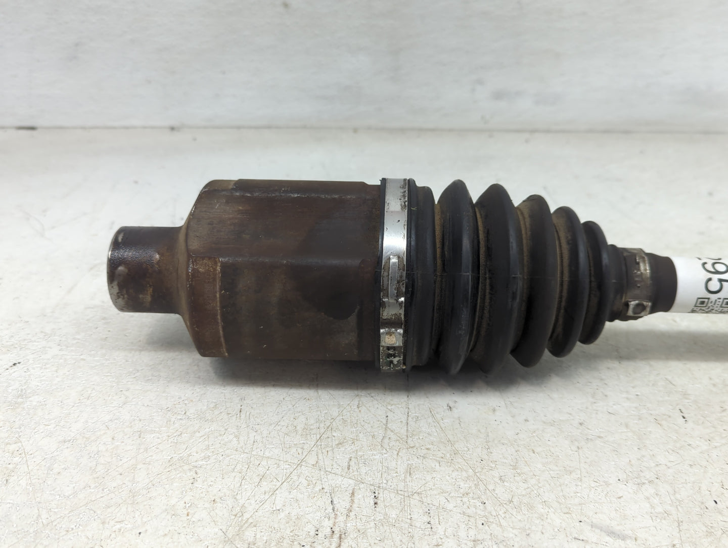 2008-2017 Buick Enclave Axle Shaft Front Passenger Cv C/v - Oemusedautoparts1.com