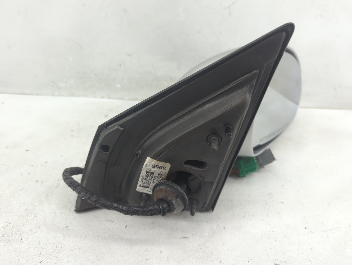 2013-2017 Buick Enclave Passenger Side View Mirror - Right Door Mirror OEM Used - Oemusedautoparts1.com