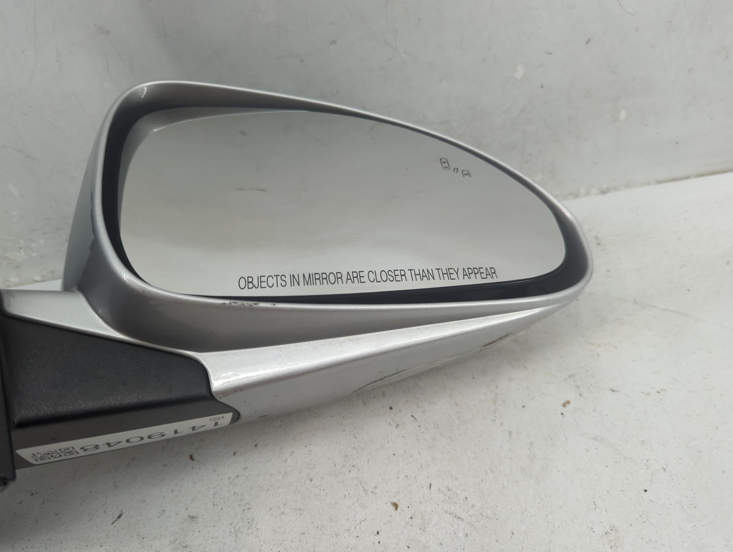 2013-2017 Buick Enclave Passenger Side View Mirror - Right Door Mirror OEM Used - Oemusedautoparts1.com