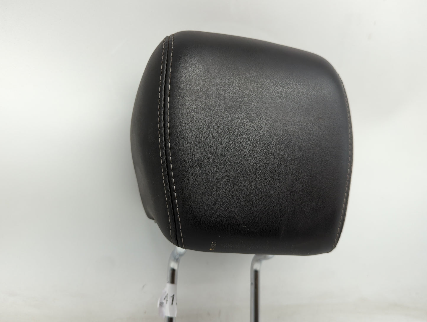 2014-2017 Buick Enclave Headrest Head Rest Front Driver Passenger Seat - Oemusedautoparts1.com