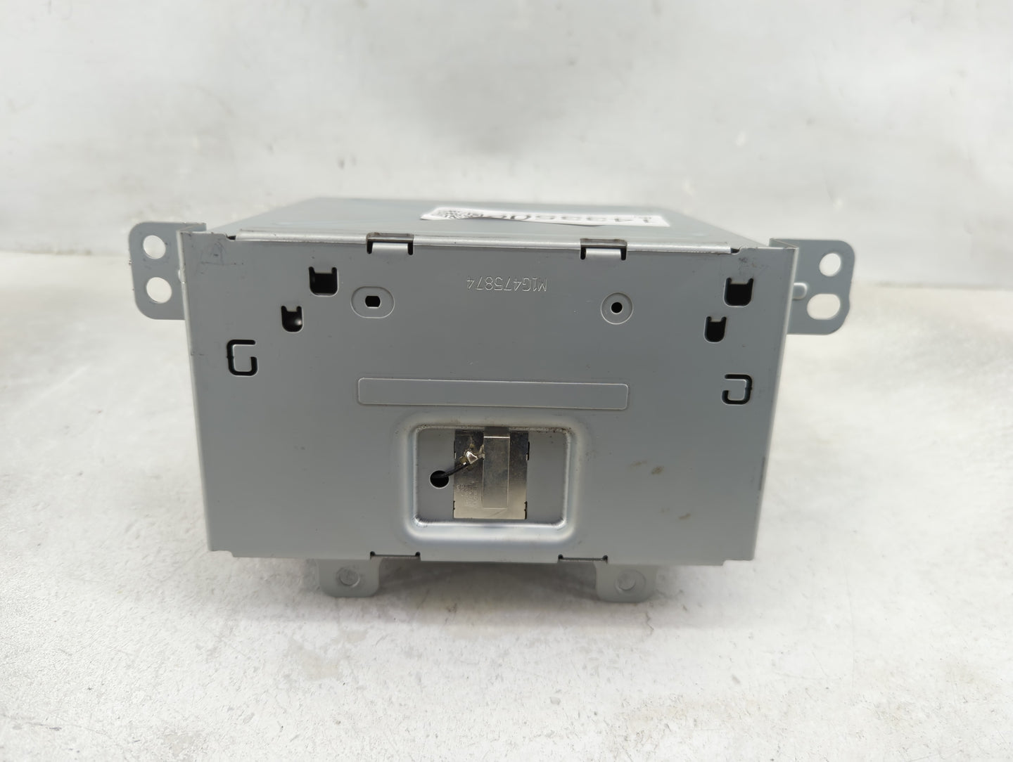 2015-2016 Buick Enclave Radio AM FM Cd Player Receiver Replacement P/N:23395481CXL Fits Fits 2015 2016 OEM Used Auto Parts -