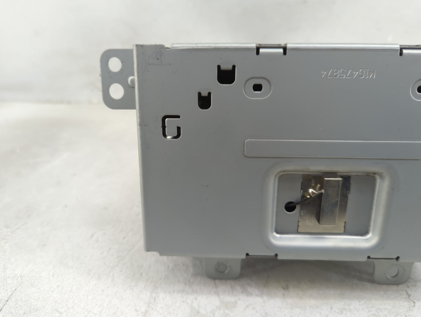 2015-2016 Buick Enclave Radio AM FM Cd Player Receiver Replacement P/N:23395481CXL Fits Fits 2015 2016 OEM Used Auto Parts -