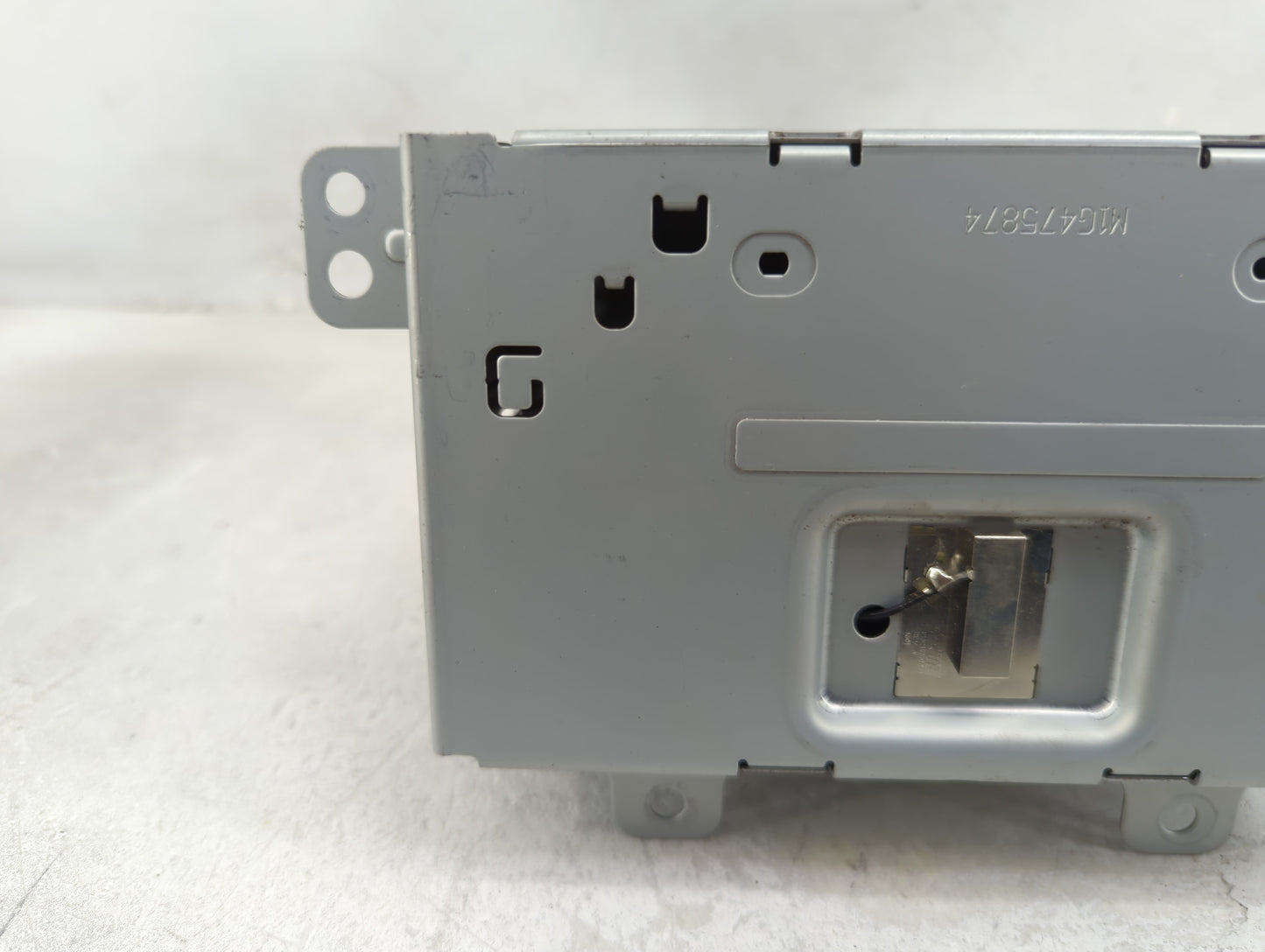 2015-2016 Buick Enclave Radio AM FM Cd Player Receiver Replacement P/N:23395481CXL Fits Fits 2015 2016 OEM Used Auto Parts -