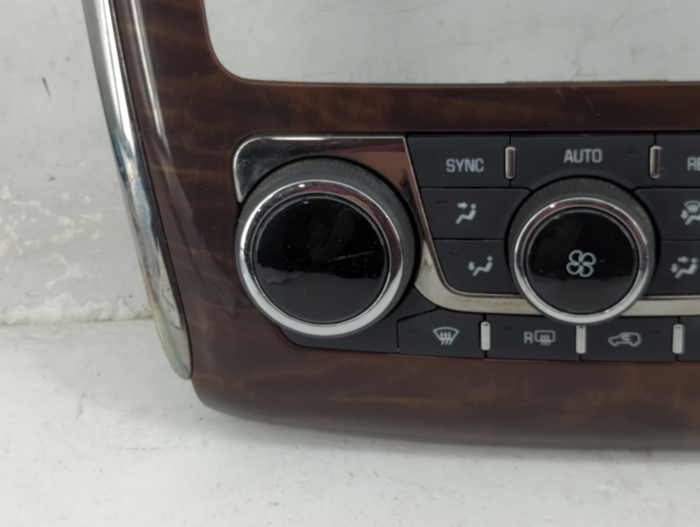 2013-2017 Buick Enclave Climate Control Module Temperature AC/Heater Replacement P/N:22969931 3239800000000X Fits OEM Used A