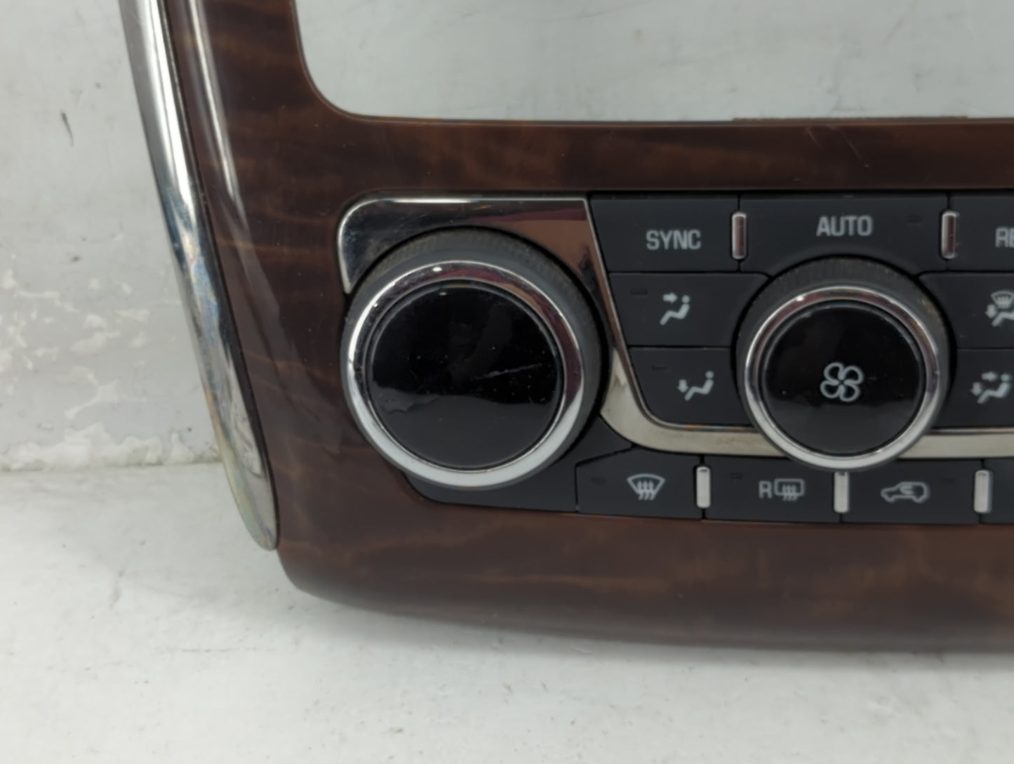 2013-2017 Buick Enclave Climate Control Module Temperature AC/Heater Replacement P/N:22969931 3239800000000X Fits OEM Used A