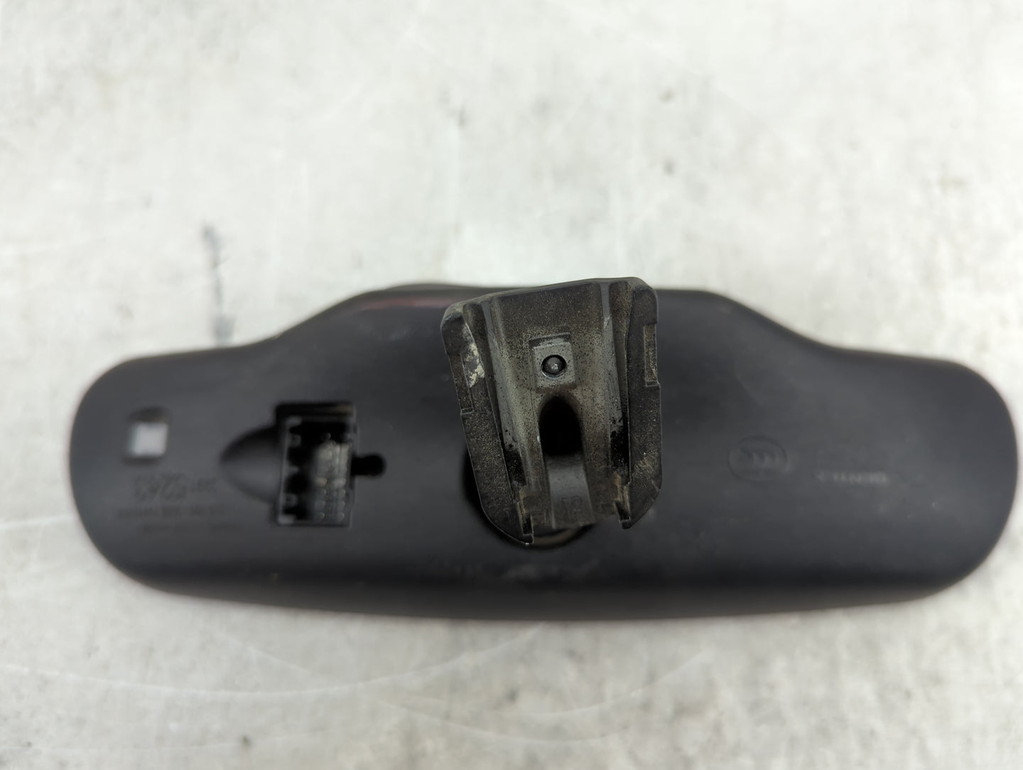 2009-2017 Buick Enclave Interior Rear View Mirror Replacement OEM P/N:22915243 Fits OEM Used Auto Parts - Oemusedautoparts1.