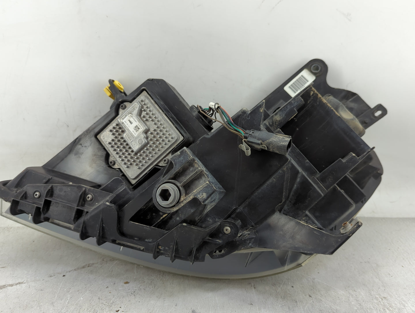 2014-2017 Buick Enclave Passenger Right Oem Head Light Headlight Lamp - Oemusedautoparts1.com