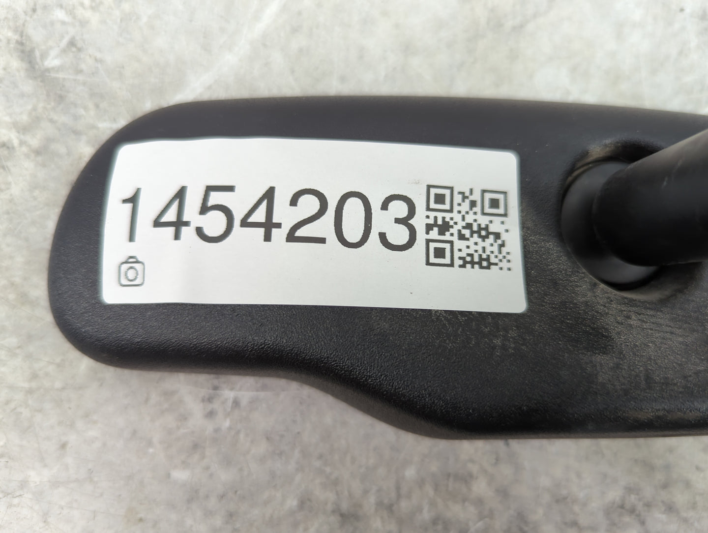 2016 Buick Enclave Interior Rear View Mirror Oem Black - Oemusedautoparts1.com