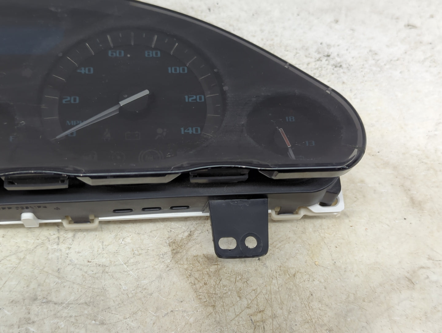 2014-2017 Buick Enclave Instrument Cluster Speedometer Gauges Miles: Fits Fits 2014 2015 2016 2017 OEM Used Auto Parts - Oem