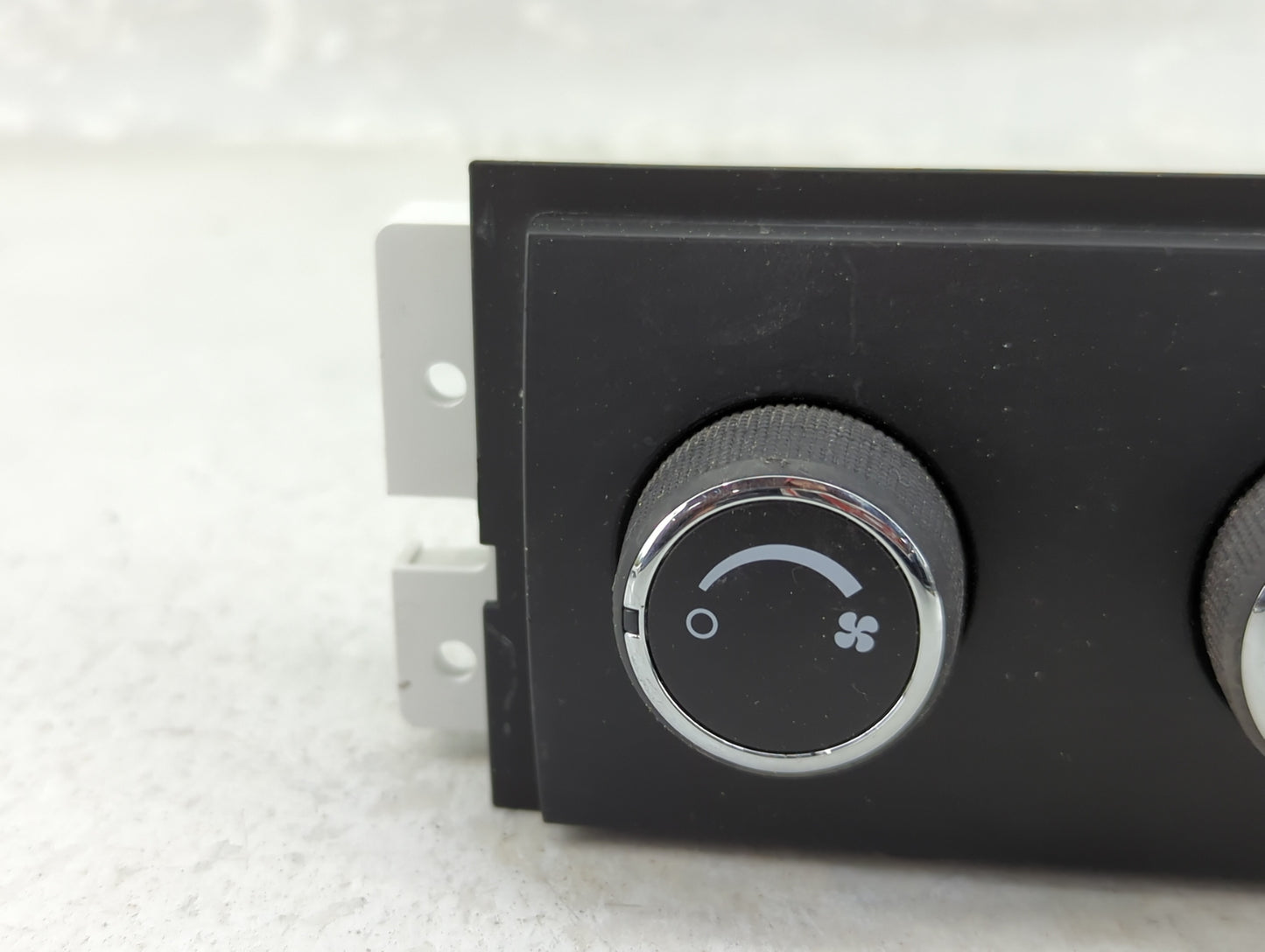 2008-2017 Buick Enclave Climate Control Module Temperature AC/Heater Replacement Fits OEM Used Auto Parts - Oemusedautoparts