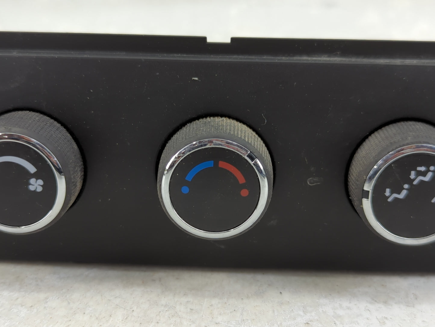 2008-2017 Buick Enclave Climate Control Module Temperature AC/Heater Replacement Fits OEM Used Auto Parts - Oemusedautoparts