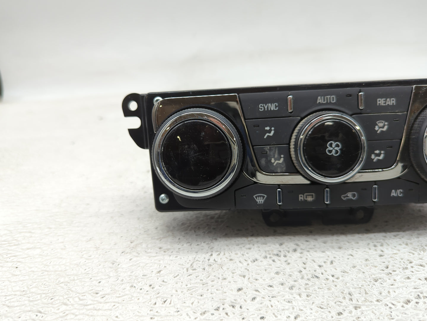 2008-2017 Buick Enclave Climate Control Module Temperature AC/Heater Replacement P/N:23251328 Fits OEM Used Auto Parts - Oem