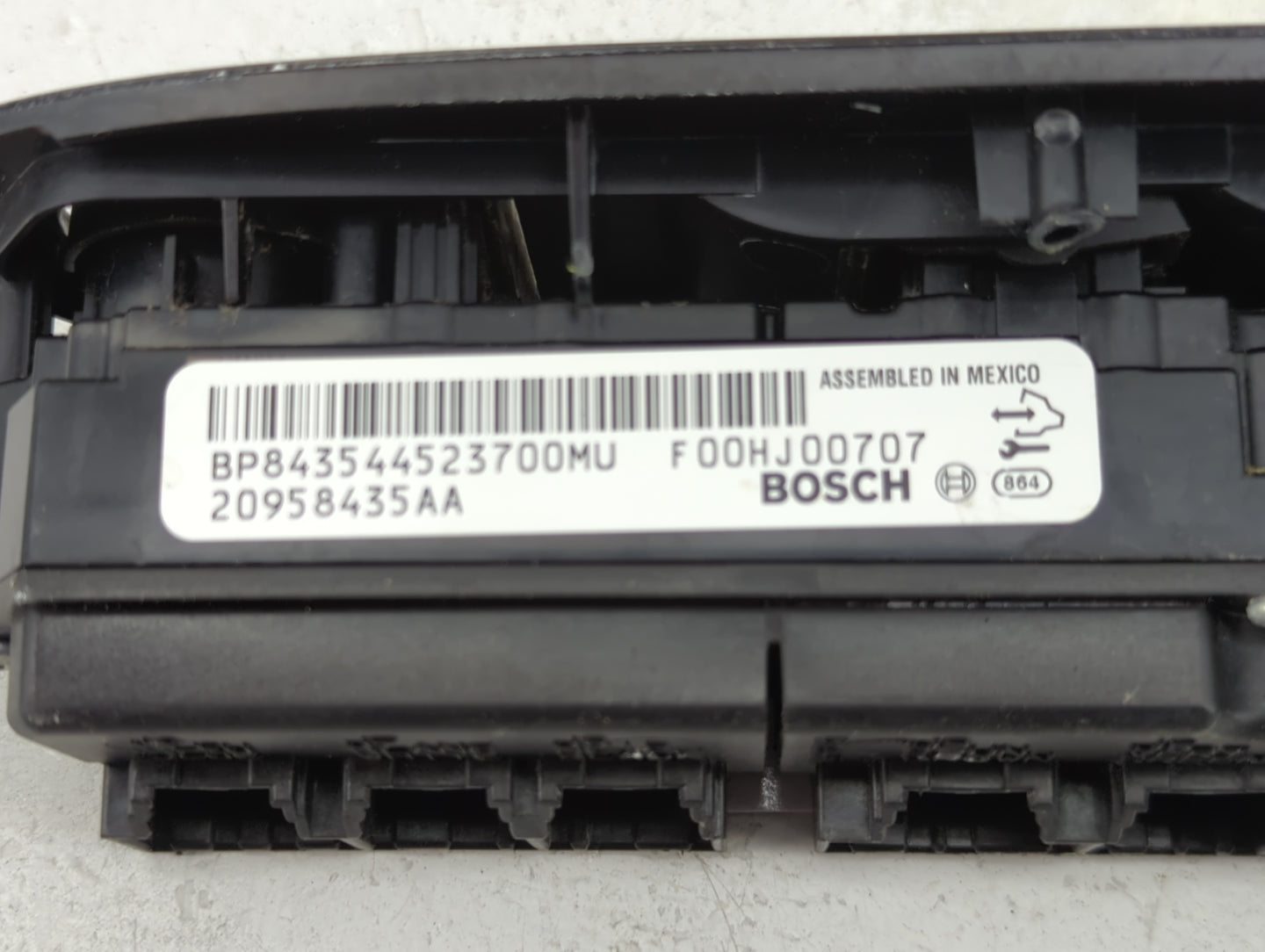2010-2017 Buick Enclave Master Power Window Switch Replacement Driver Side Left P/N:20958435AA Fits OEM Used Auto Parts - Oe