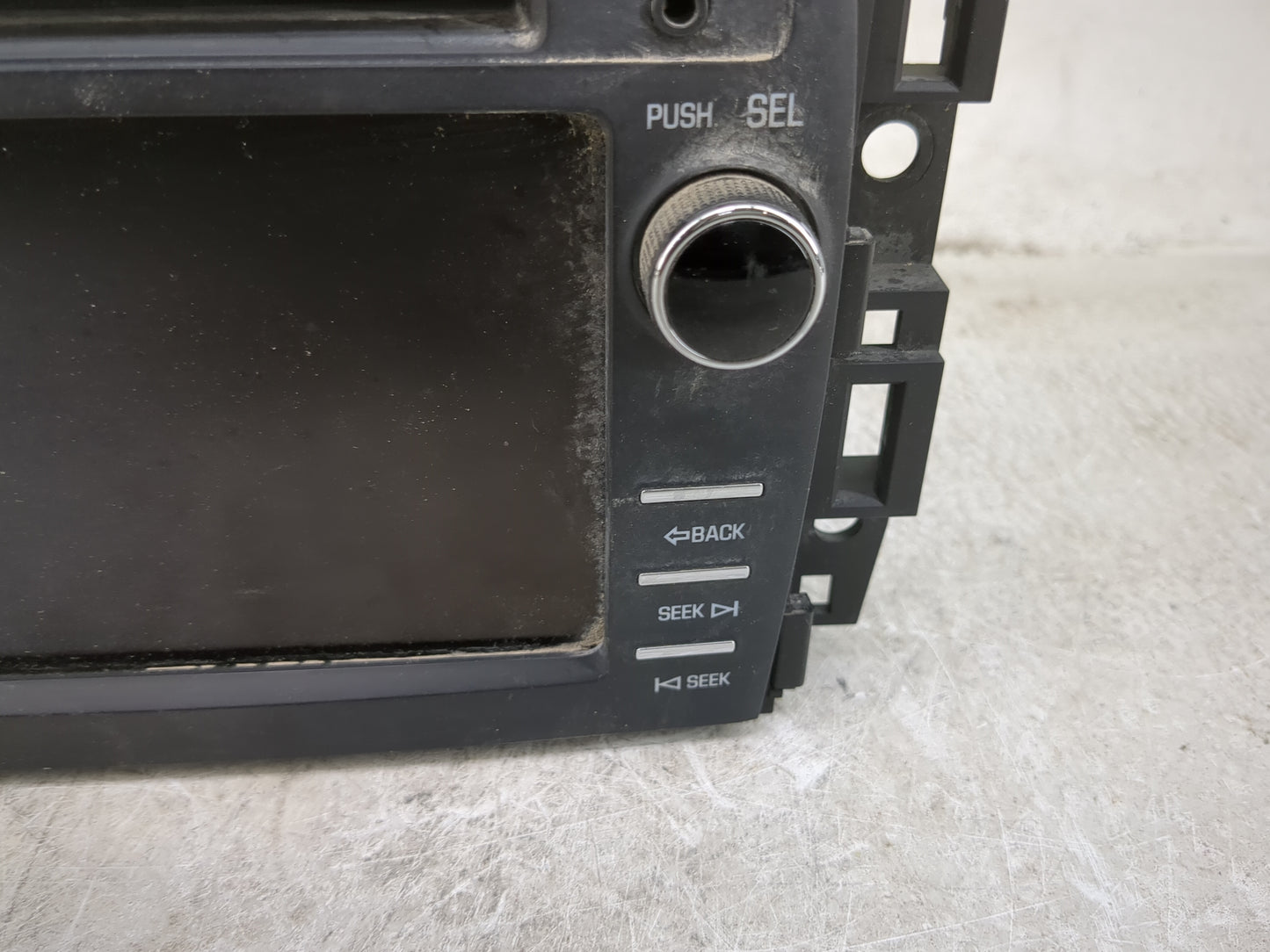 2016 Buick Enclave Radio AM FM Cd Player Receiver Replacement P/N:23227400 Fits OEM Used Auto Parts - Oemusedautoparts1.com
