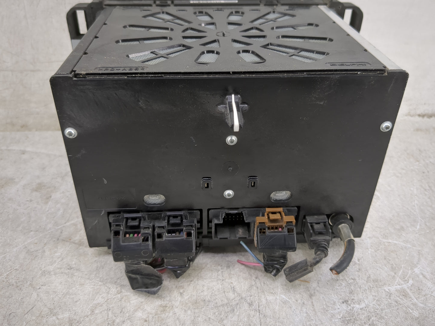 2016 Buick Enclave Radio AM FM Cd Player Receiver Replacement P/N:23227400 Fits OEM Used Auto Parts - Oemusedautoparts1.com