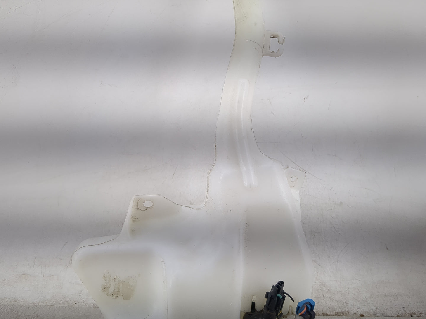 2010-2017 Buick Enclave Windshield Washer Fluid Reservoir Bottle Oem - Oemusedautoparts1.com