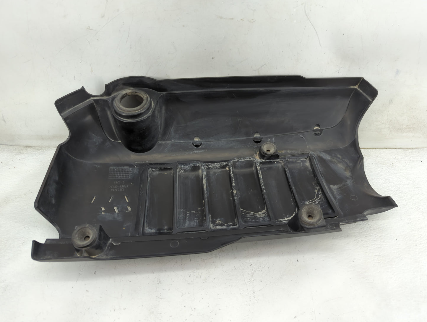 2016 Buick Enclave Engine Cover 1460620 - Oemusedautoparts1.com