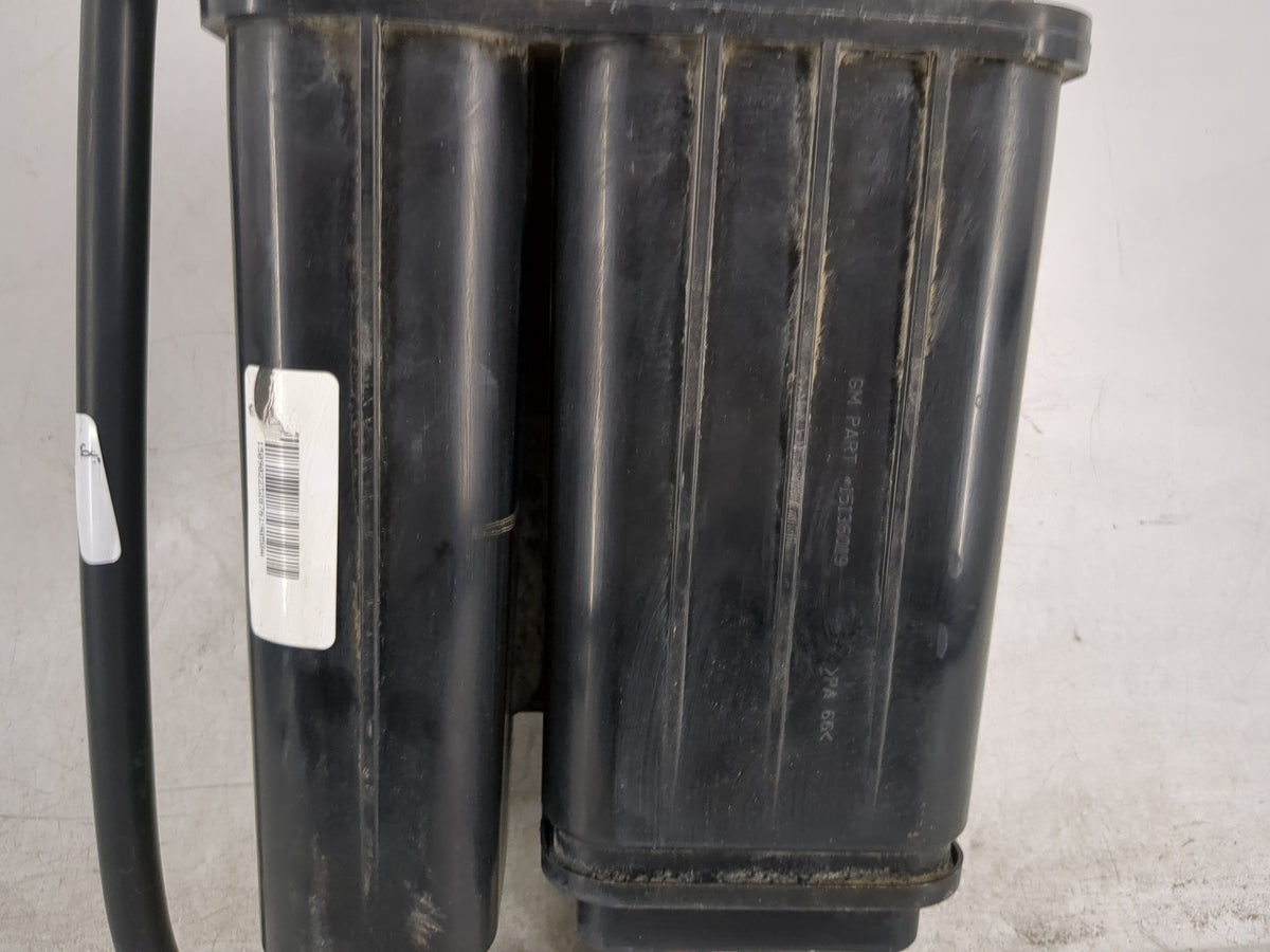 2016 Buick Enclave Fuel Vapor Charcoal Canister 1461828 - Oemusedautoparts1.com