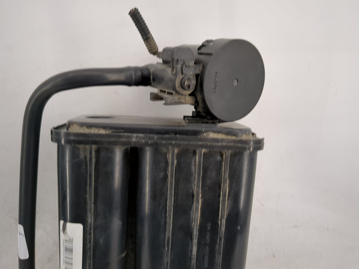 2016 Buick Enclave Fuel Vapor Charcoal Canister 1461828 - Oemusedautoparts1.com