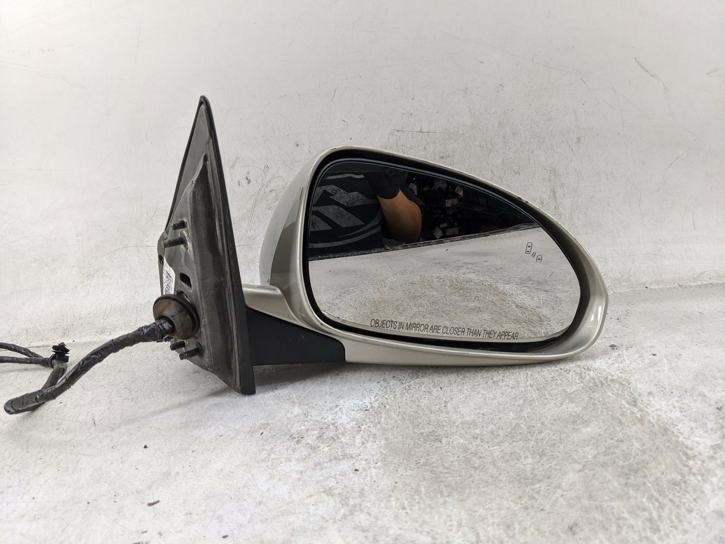 2013-2017 Buick Enclave Passenger Side View Mirror - Right Door Mirror OEM Used - Oemusedautoparts1.com