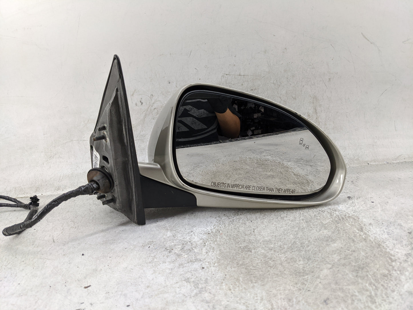 2013-2017 Buick Enclave Passenger Side View Mirror - Right Door Mirror OEM Used - Oemusedautoparts1.com
