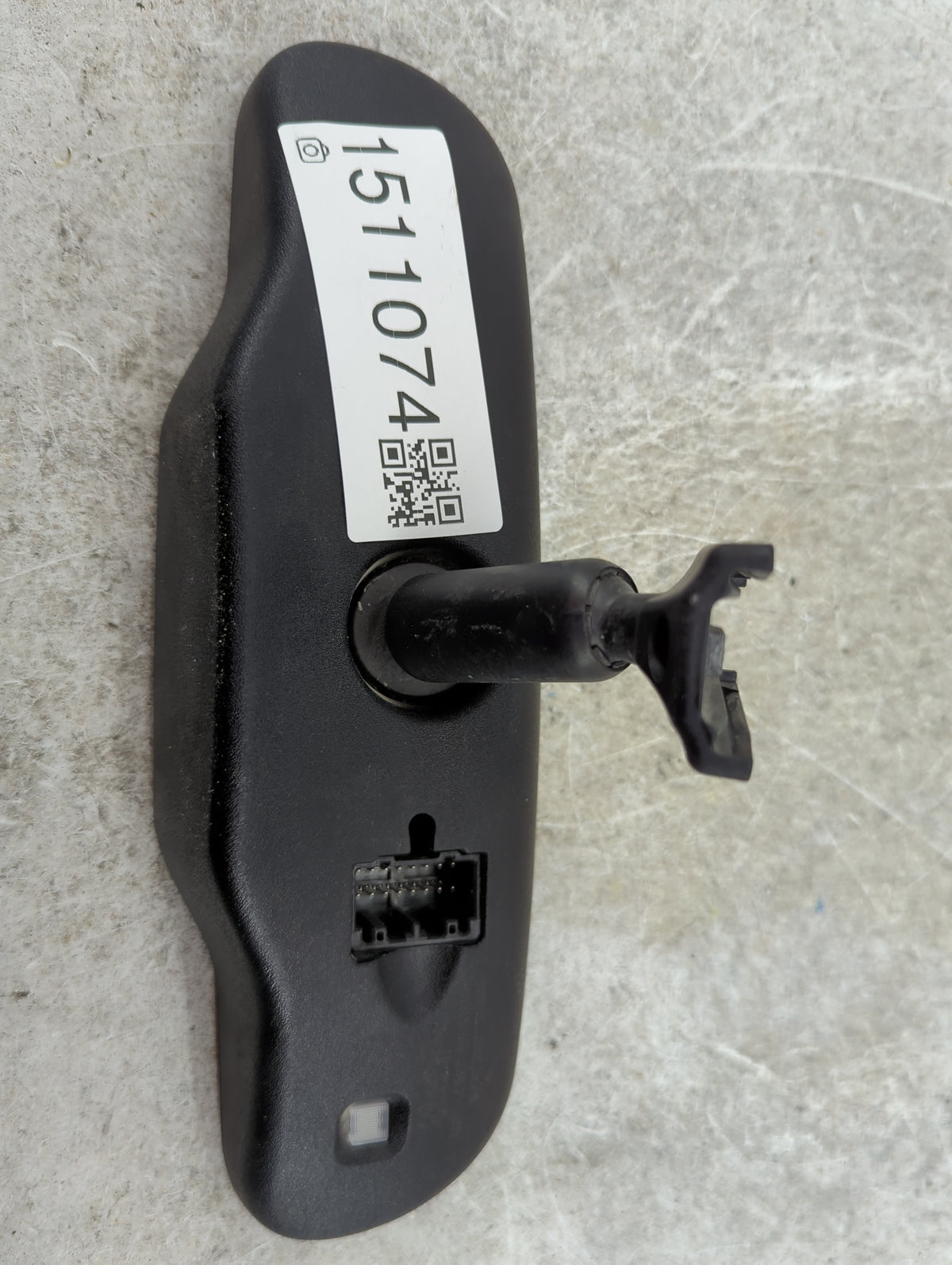 2009-2017 Buick Enclave Interior Rear View Mirror Replacement OEM P/N:22915243 Fits OEM Used Auto Parts - Oemusedautoparts1.