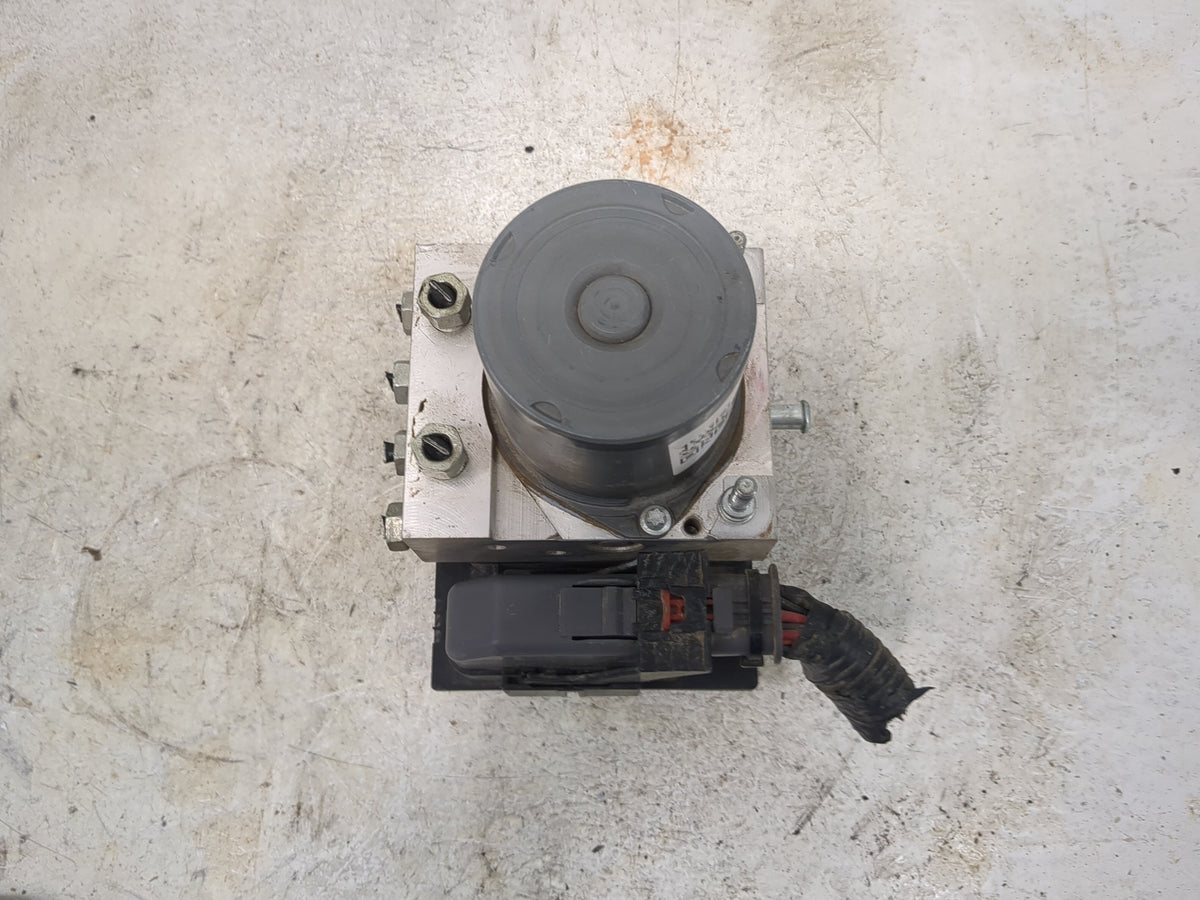 2012-2017 Buick Enclave Anti-Lock Brake ABS Pump Module Actuator OEM P/N:0265252847 15091576/1893 Fits OEM Used Auto Parts -