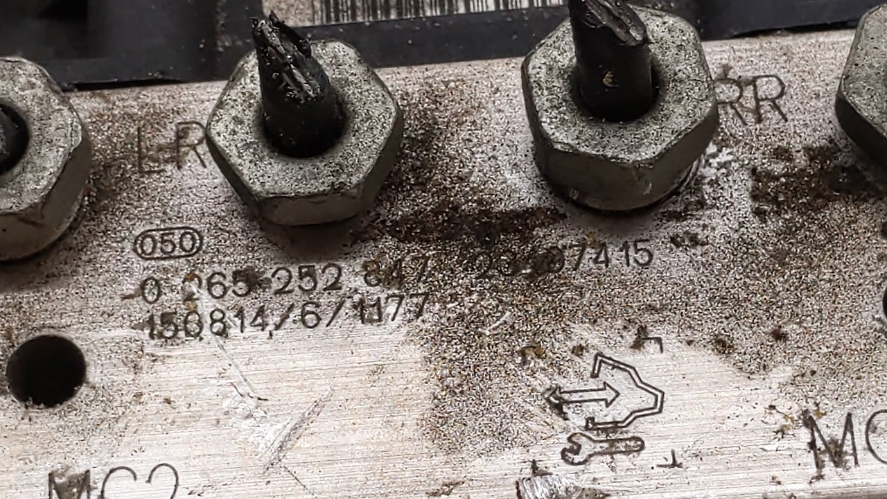 2012-2017 Buick Enclave ABS Pump Control Module Replacement P/N:22822156 22912779 Fits Fits 2012 2013 2014 2015 2016 2017 OE