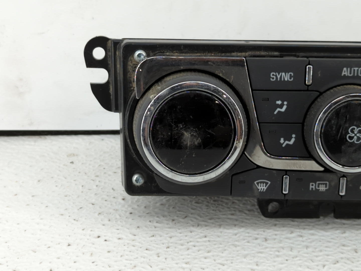2013-2017 Buick Enclave Climate Control Module Temperature AC/Heater Replacement P/N:2144382 23251328 Fits OEM Used Auto Par