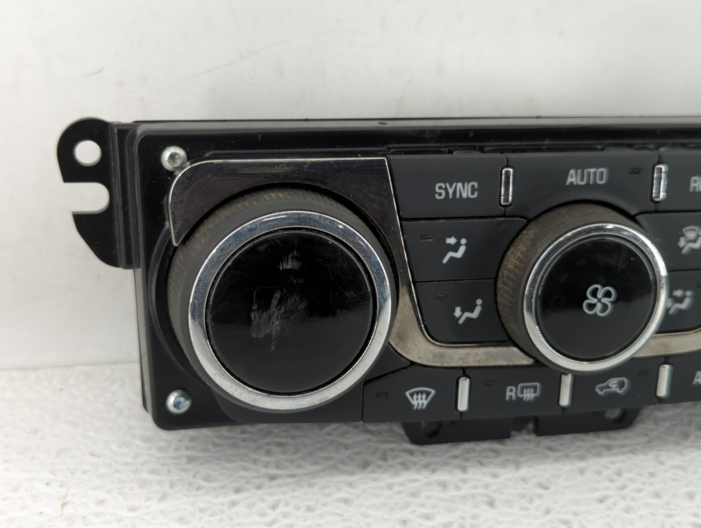 2013-2017 Buick Enclave Climate Control Module Temperature AC/Heater Replacement P/N:23158335 23251328 Fits OEM Used Auto Pa