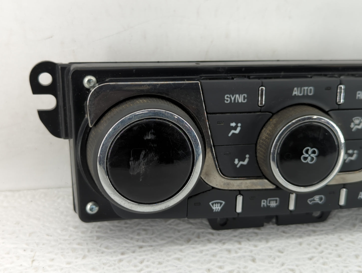 2013-2017 Buick Enclave Climate Control Module Temperature AC/Heater Replacement P/N:23158335 23251328 Fits OEM Used Auto Pa
