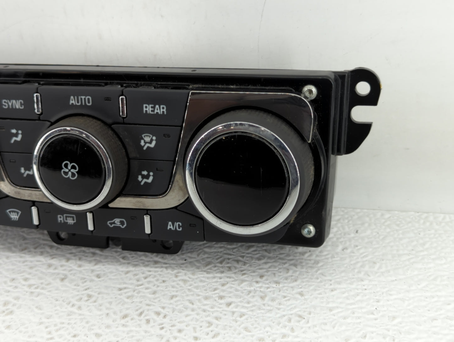 2013-2017 Buick Enclave Climate Control Module Temperature AC/Heater Replacement P/N:23158335 23251328 Fits OEM Used Auto Pa