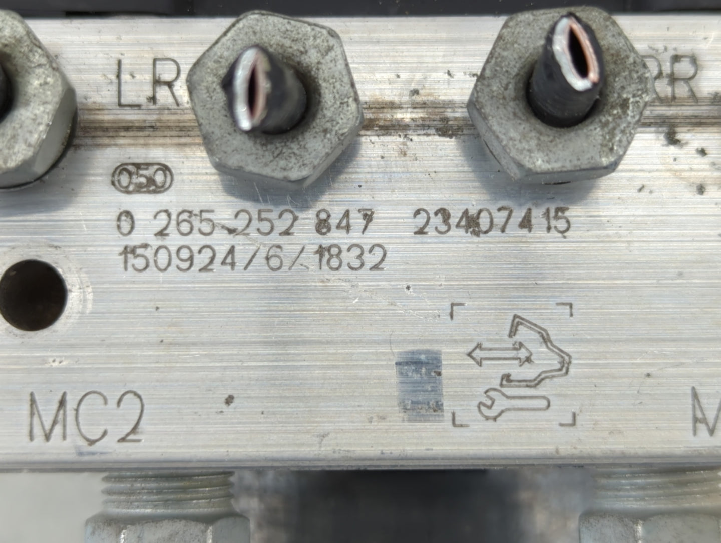 2012-2017 Buick Enclave ABS Pump Control Module Replacement P/N:23407415 Fits Fits 2012 2013 2014 2015 2016 2017 OEM Used Au