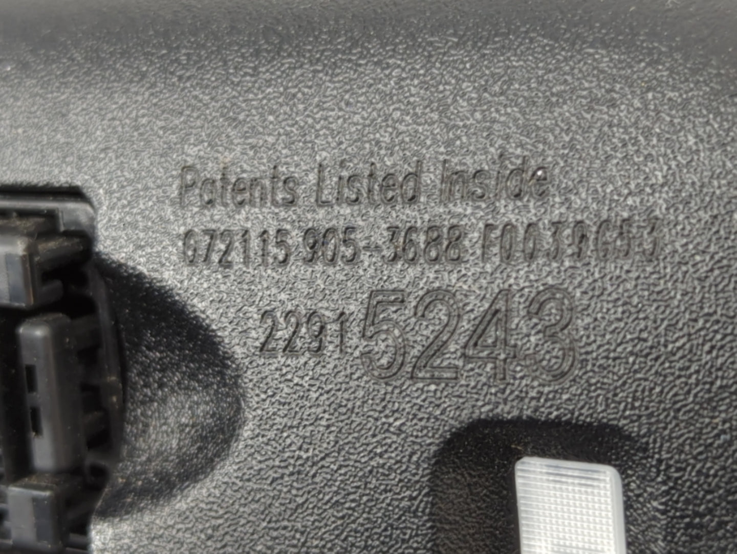 2009-2017 Buick Enclave Interior Rear View Mirror Replacement OEM P/N:22315243 Fits OEM Used Auto Parts - Oemusedautoparts1.